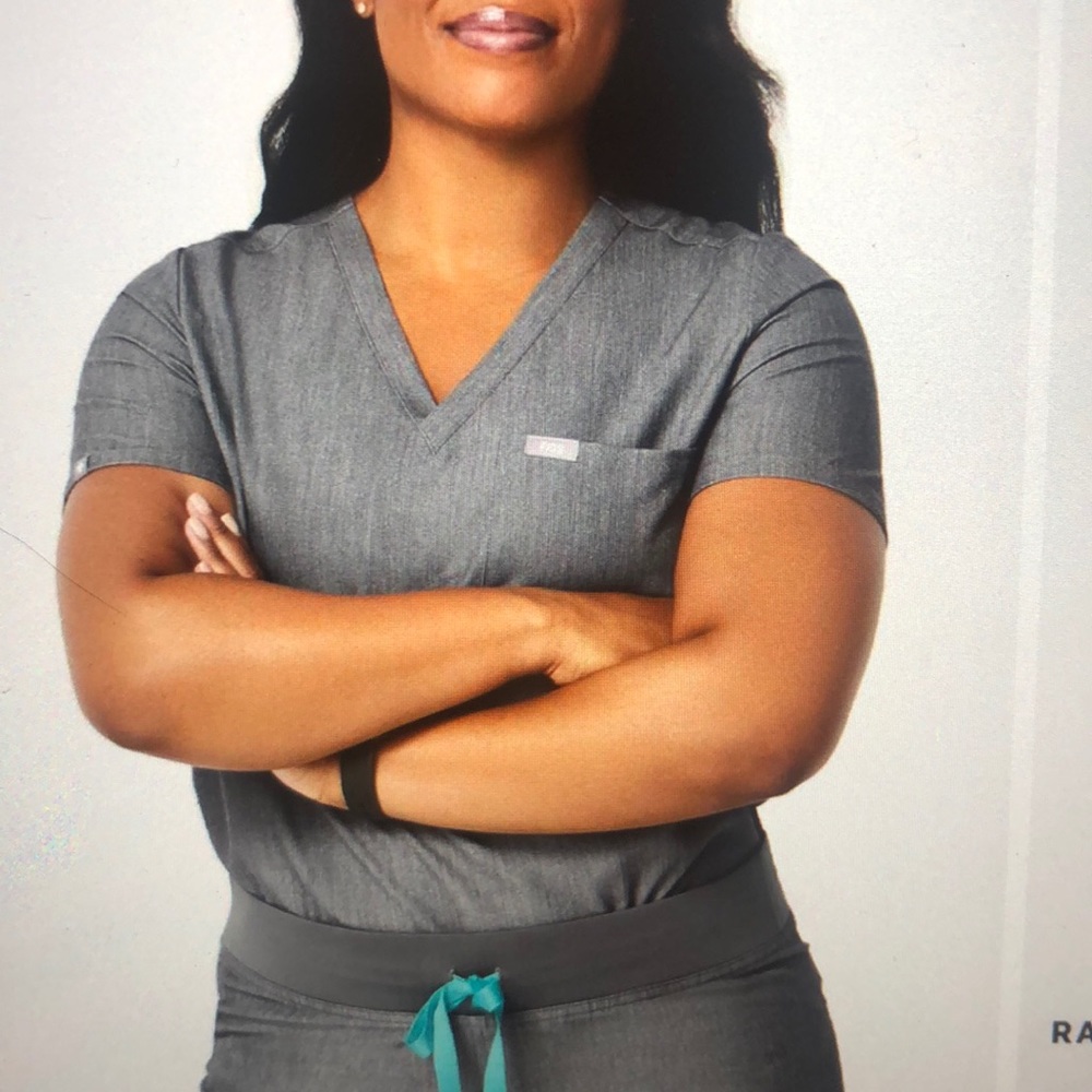 FIGS Catarina Scrub Top